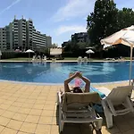 Poseidon Aparthotel 4*