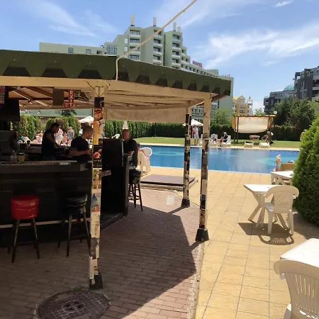 Ξενοδοχείο με διαμερίσματα Poseidon 4*