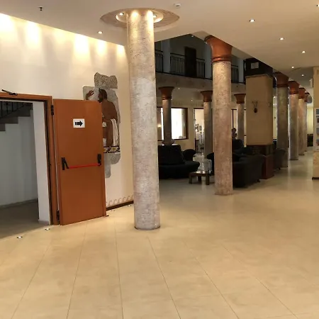 Ξενοδοχείο με διαμερίσματα Poseidon Σάνι Μπιτς