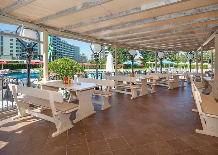 Poseidon Lägenhetshotell 4*