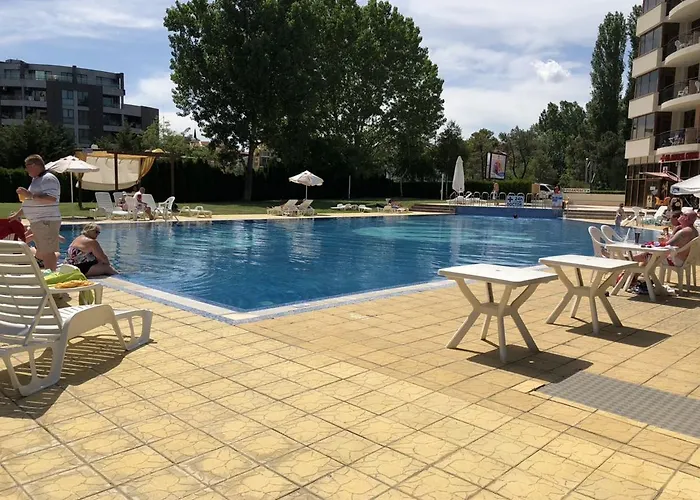 Poseidon Lägenhetshotell 4*